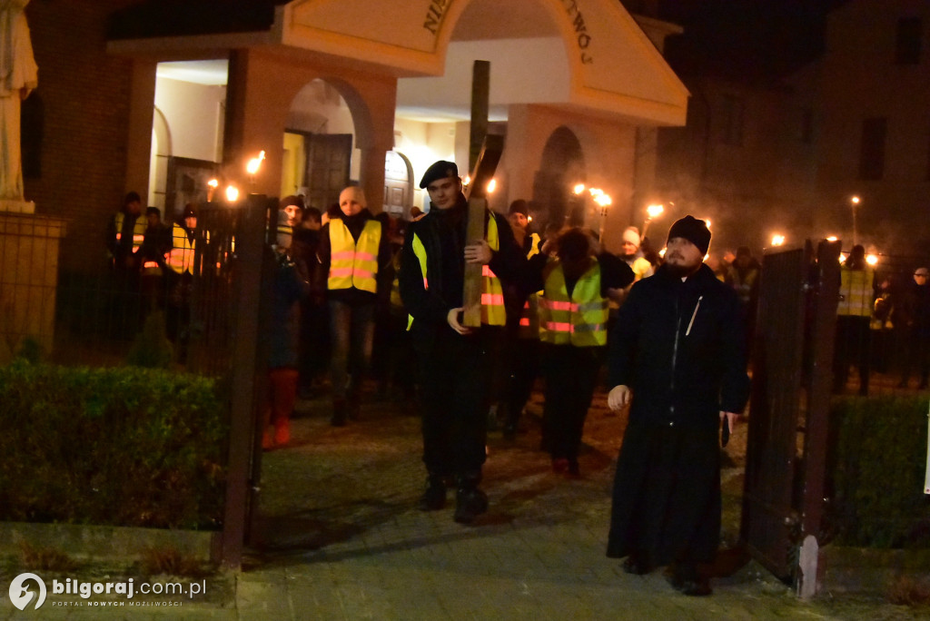 Skauci zorganizowali drogę krzyżową w okolicach Biłgoraja