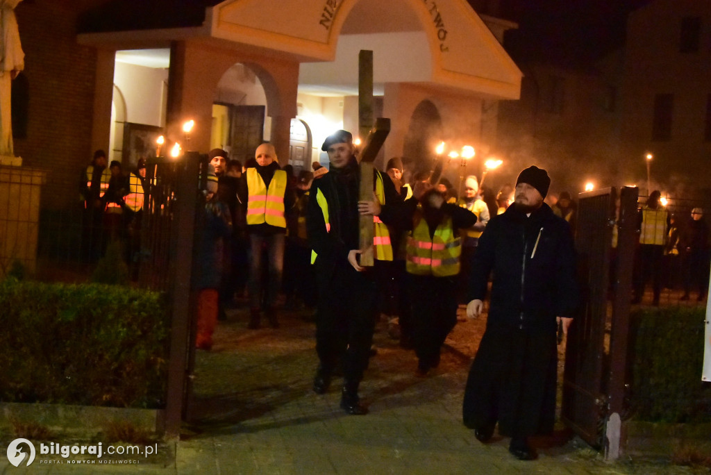 Skauci zorganizowali drogę krzyżową w okolicach Biłgoraja