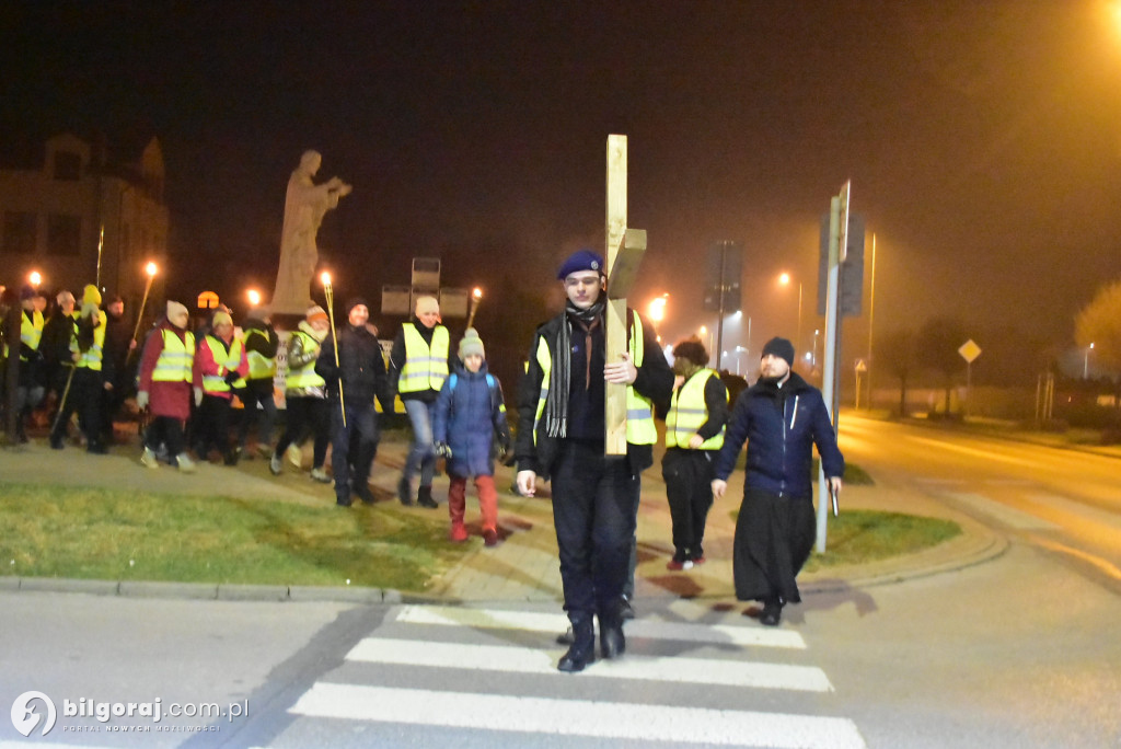 Skauci zorganizowali drogę krzyżową w okolicach Biłgoraja