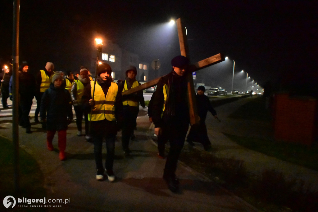 Skauci zorganizowali drogę krzyżową w okolicach Biłgoraja