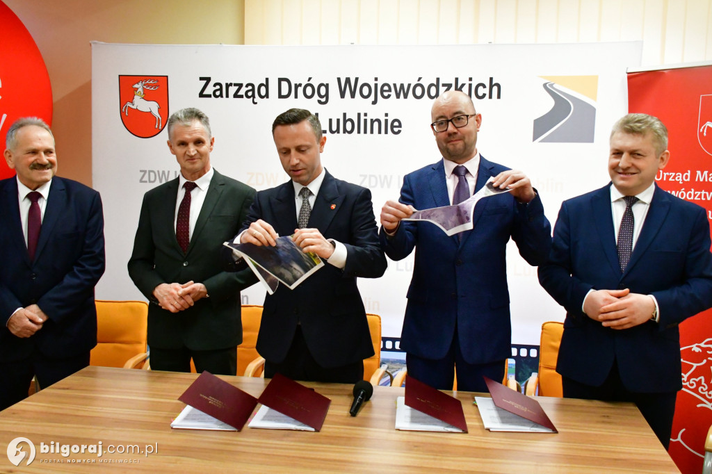 Podpisali umowy na remonty odcinków W853 i W853