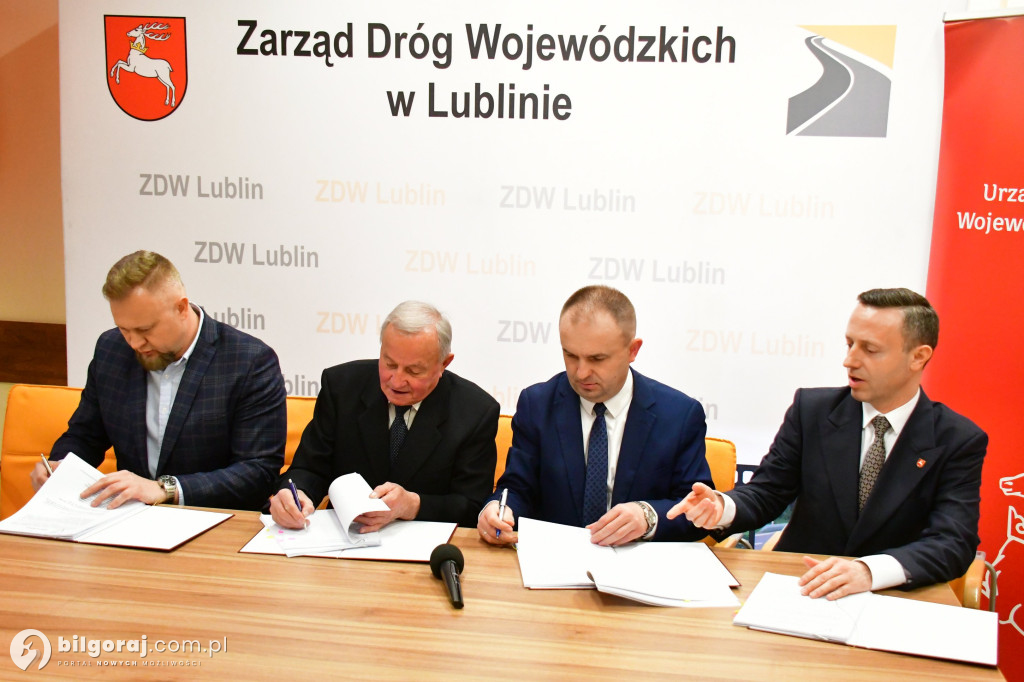 Podpisali umowy na remonty odcinków W853 i W853