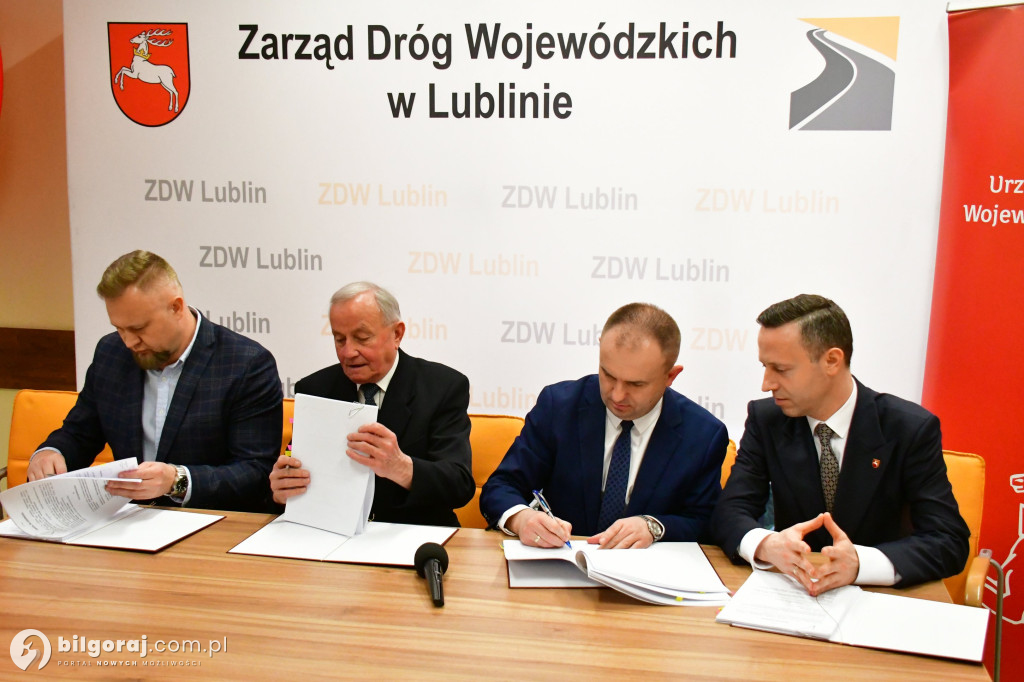 Podpisali umowy na remonty odcinków W853 i W853