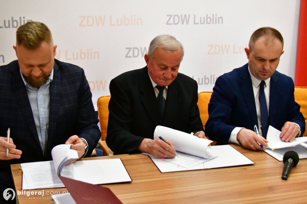 Podpisali umowy na remonty odcinków W853 i W853