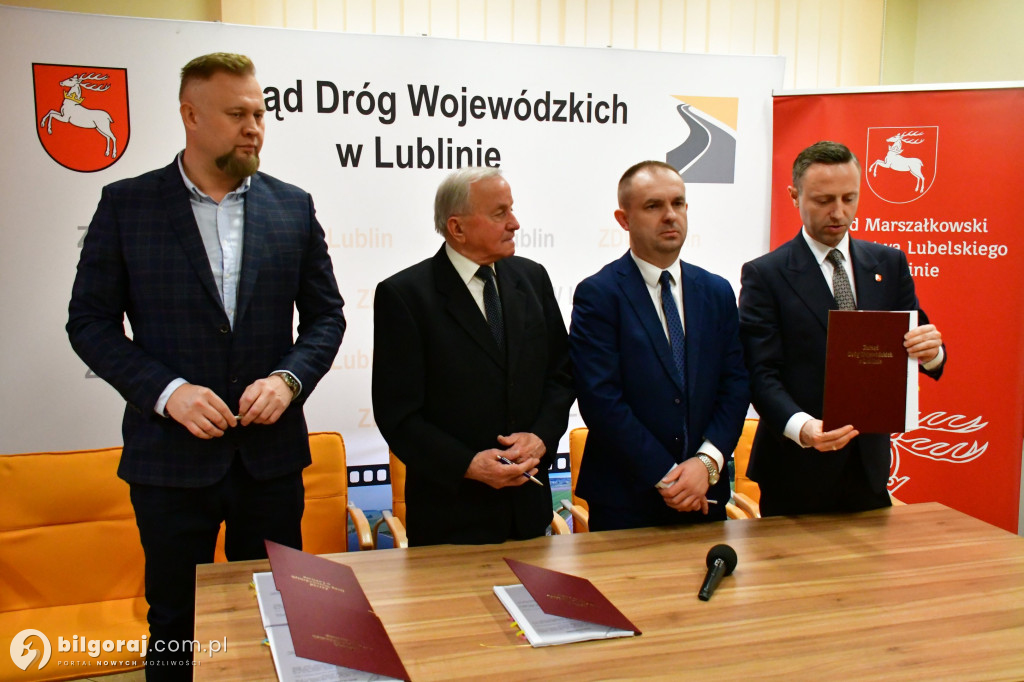 Podpisali umowy na remonty odcinków W853 i W853