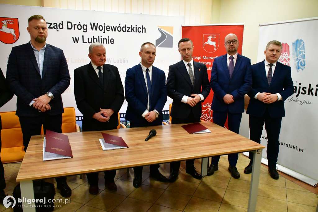 Podpisali umowy na remonty odcinków W853 i W853