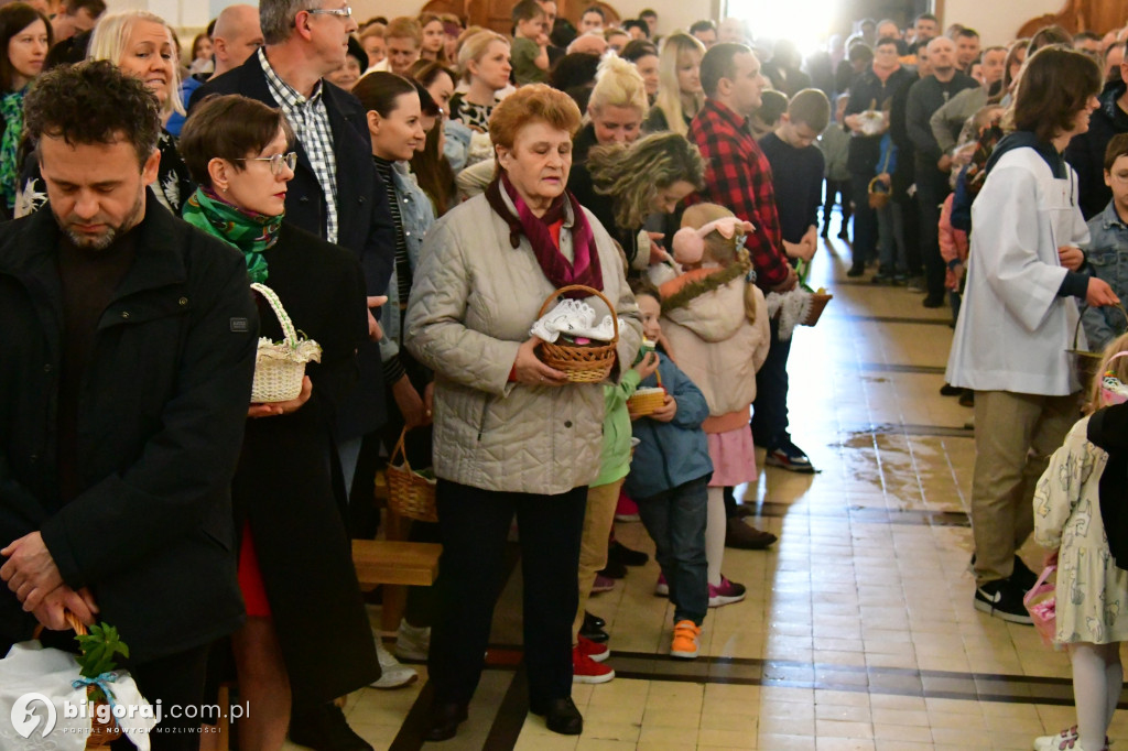 Błogosławieństwo pokarmów w Wielką Sobotę. Tradycja nadal żywa