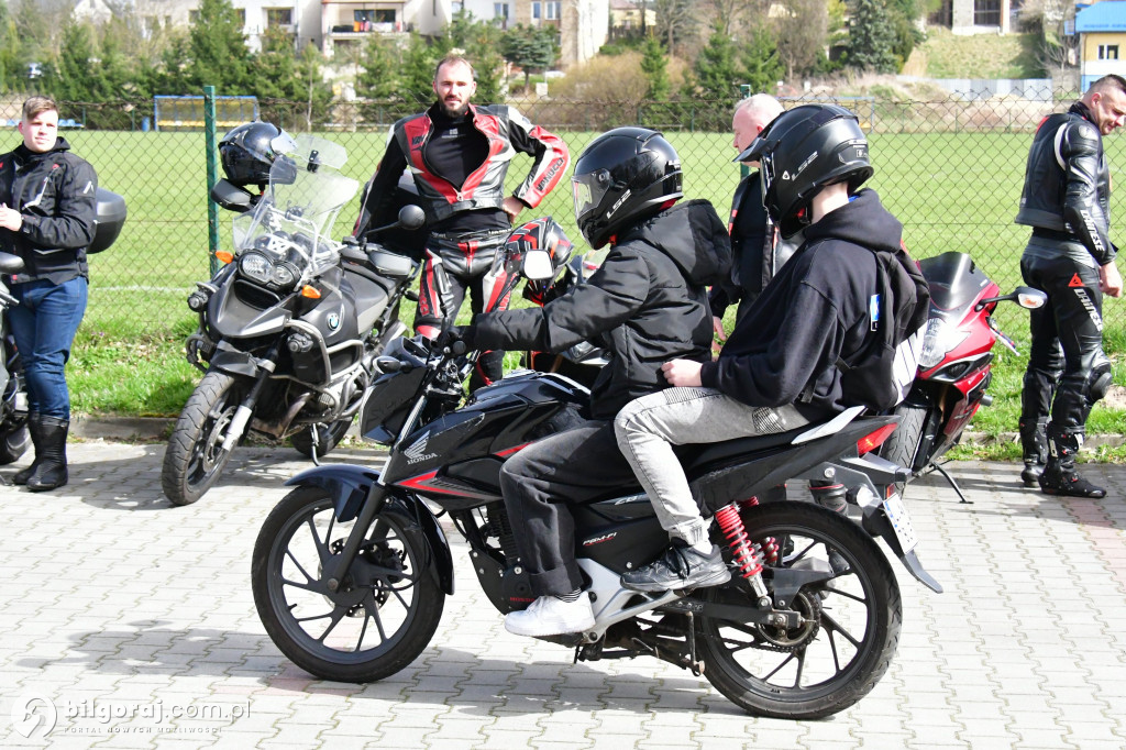 Motocykliści rozpoczęli sezon. Tak powitali wiosnę