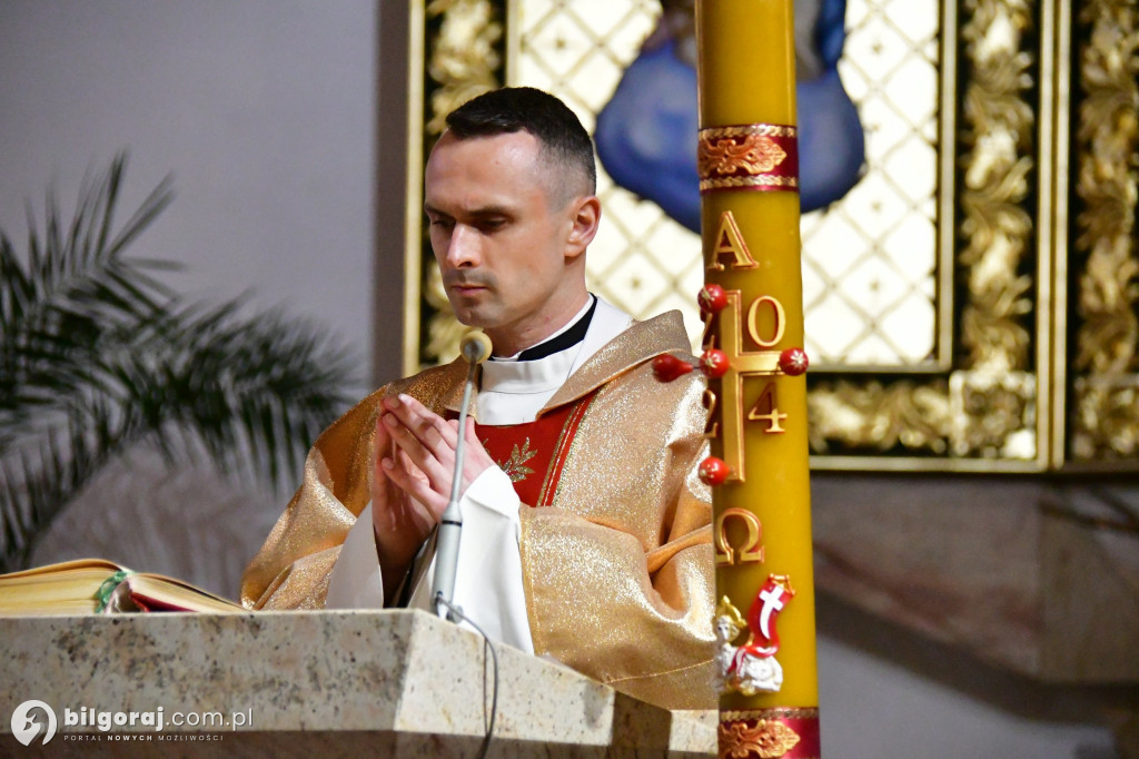 Wigilia Paschalna. Chrystus zmartwychwstał i żyje!