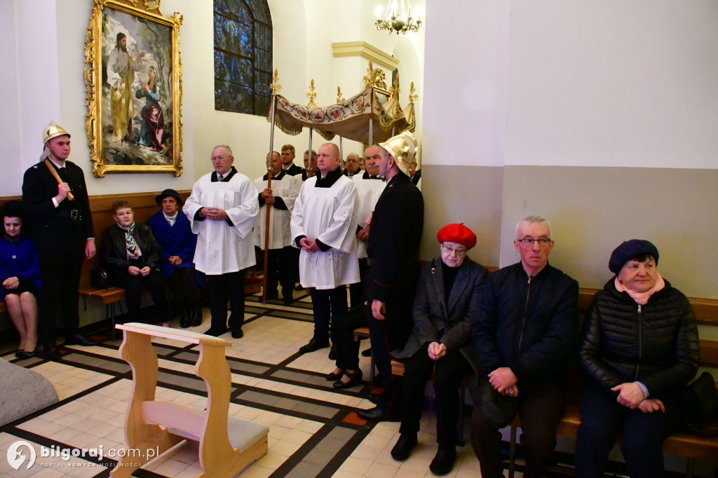 Wielka Niedziela. „Ujrzał i uwierzył”