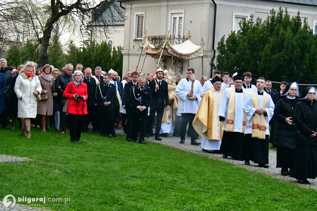 Wielka Niedziela. „Ujrzał i uwierzył”