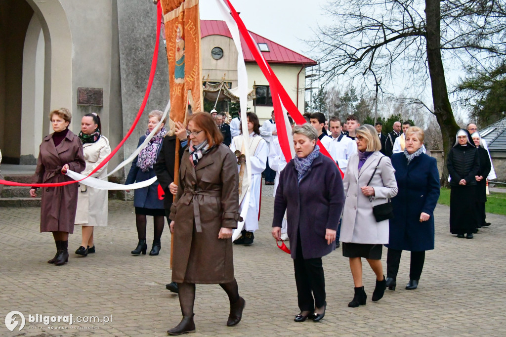 Wielka Niedziela. „Ujrzał i uwierzył”