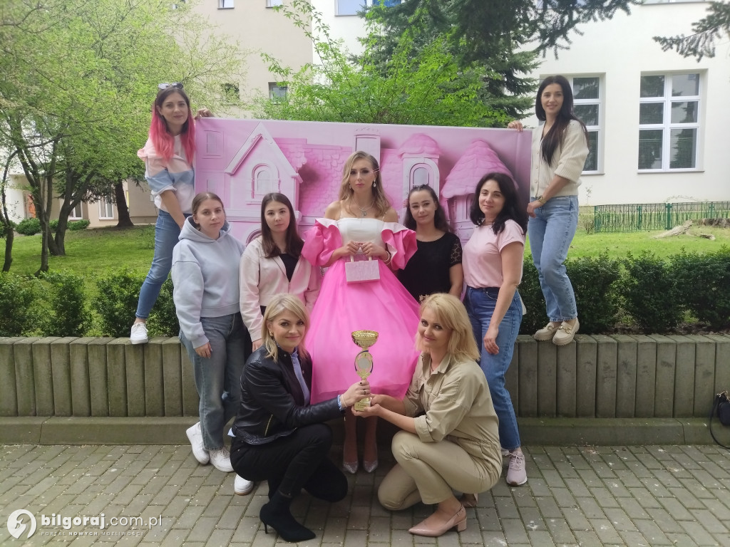 Wymalowali Barbie