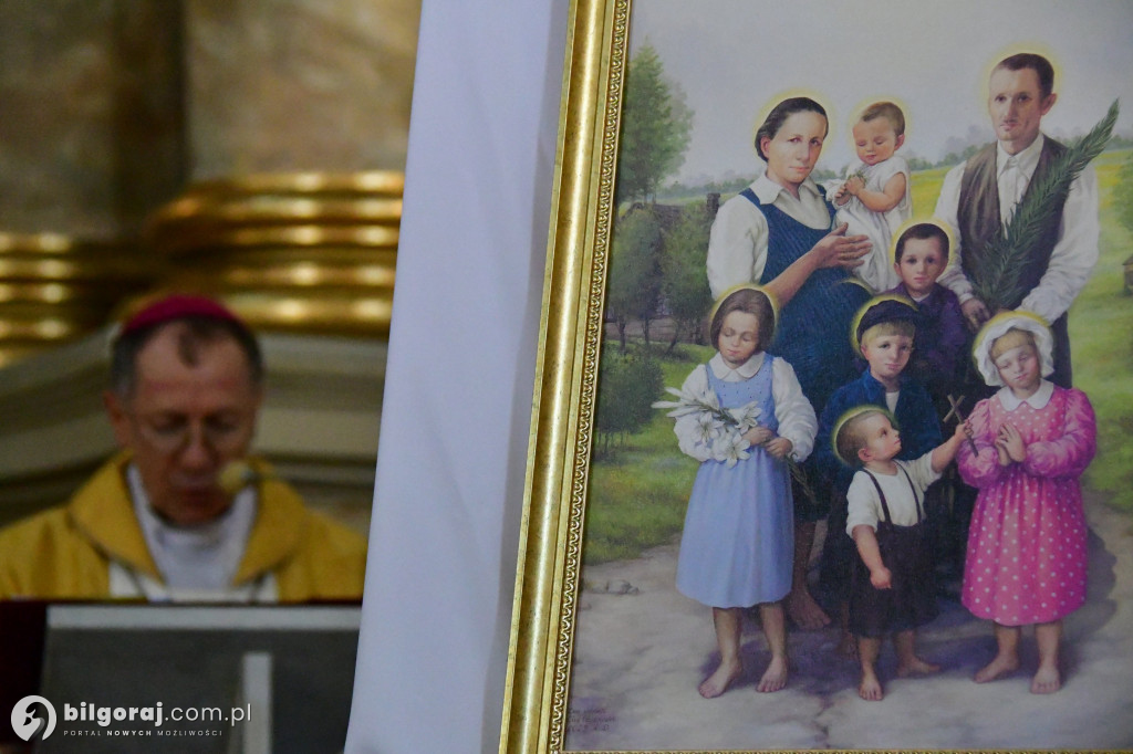 Wprowadzenie relikwii rodziny Ulmów do sanktuarium św. Marii Magdaleny