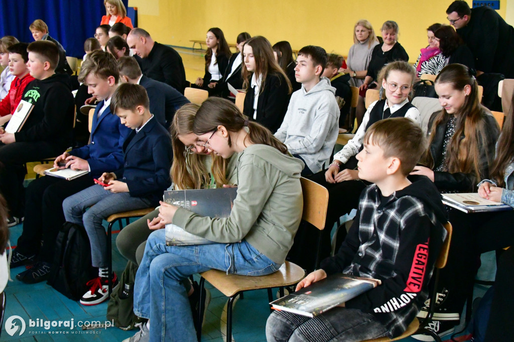 Młodzież z powiatu sprawdzała się w znajomości Ewangelii św. Łukasza