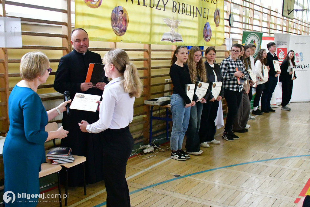 Młodzież z powiatu sprawdzała się w znajomości Ewangelii św. Łukasza