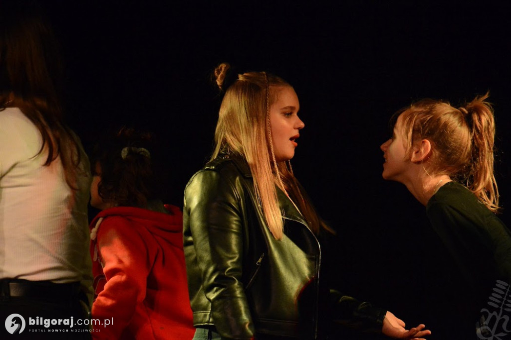 Teatralny sukces młodych aktorów