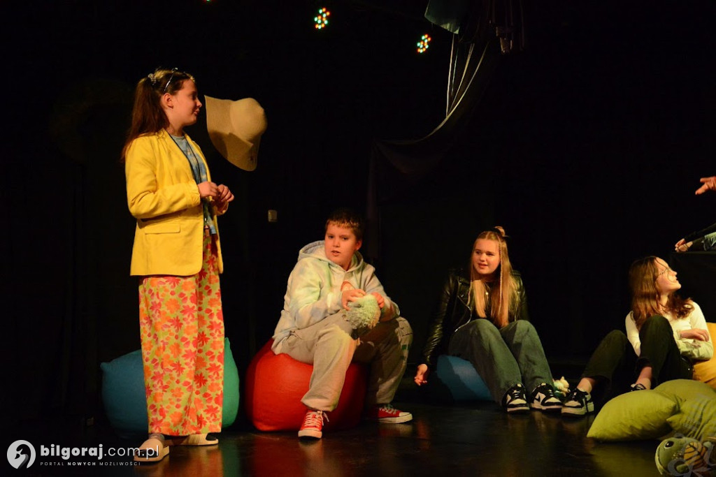 Teatralny sukces młodych aktorów