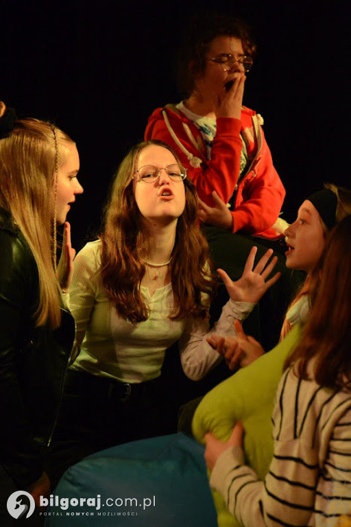 Teatralny sukces młodych aktorów