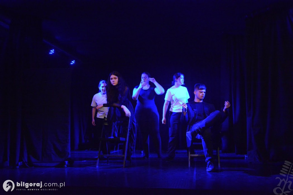 Teatralny sukces młodych aktorów