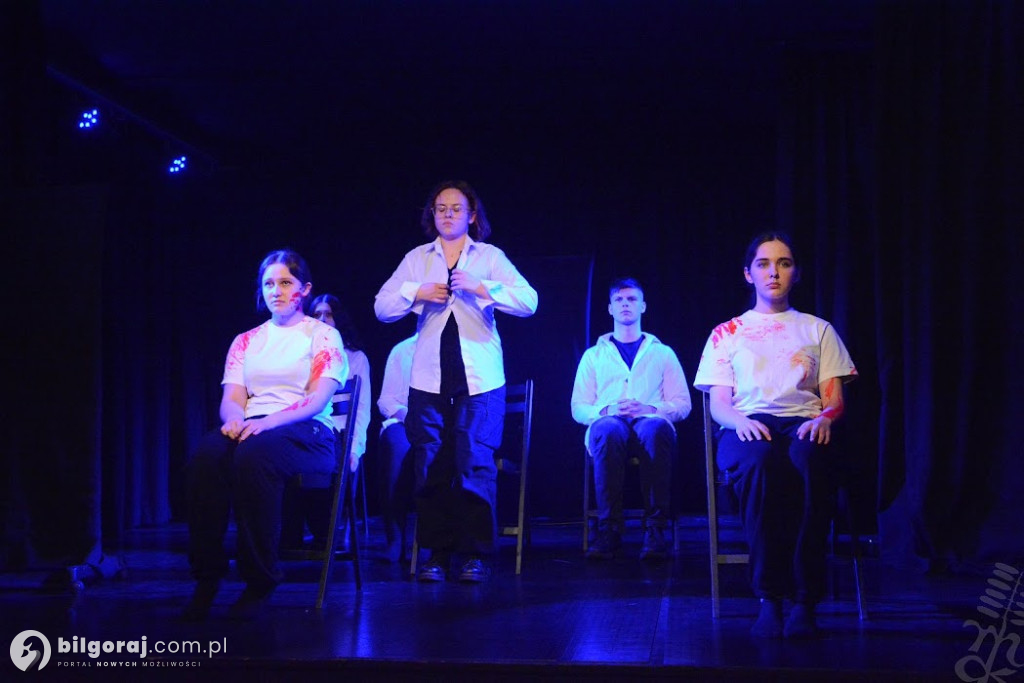Teatralny sukces młodych aktorów