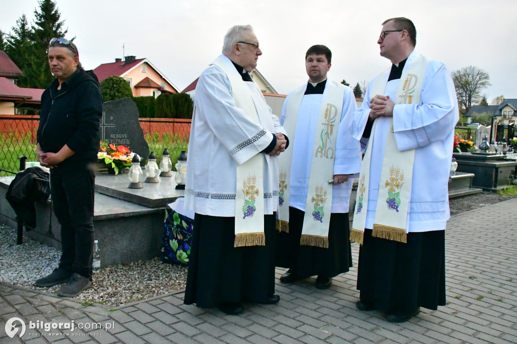 Msza św. na cmentarzu rozpoczęła świętowanie