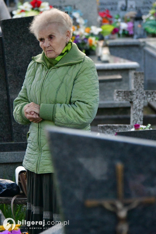 Msza św. na cmentarzu rozpoczęła świętowanie
