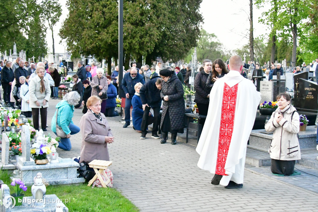 Msza św. na cmentarzu rozpoczęła świętowanie