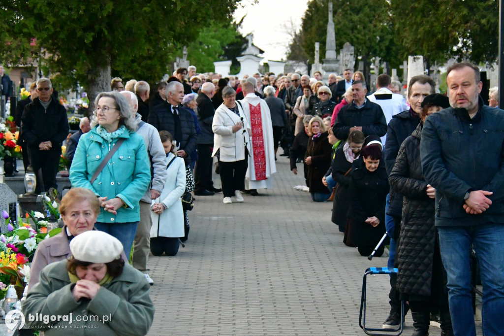 Msza św. na cmentarzu rozpoczęła świętowanie
