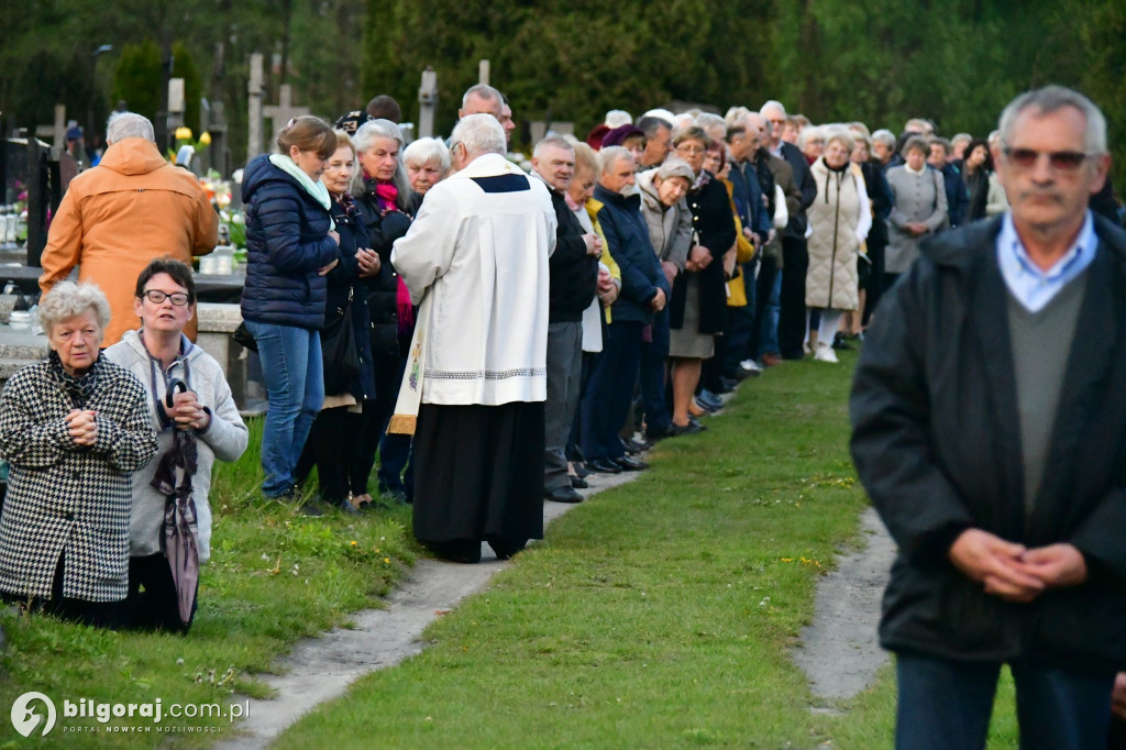 Msza św. na cmentarzu rozpoczęła świętowanie