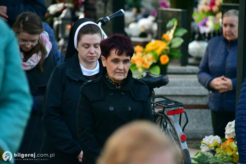 Msza św. na cmentarzu rozpoczęła świętowanie
