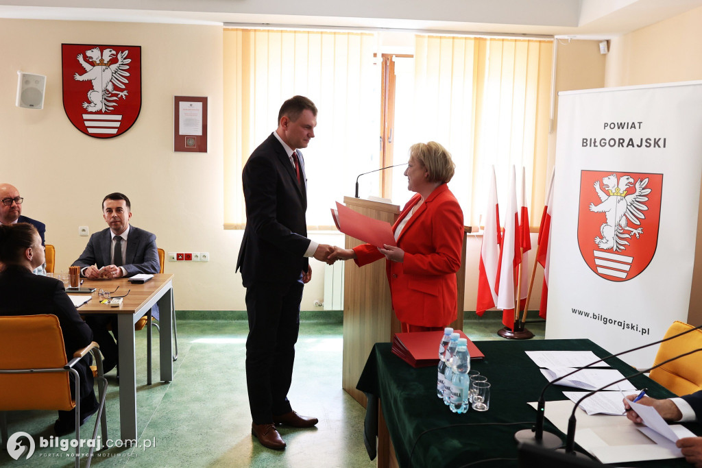 Radni VII kadencji Rady Powiatu w Biłgoraju złożyli ślubowania