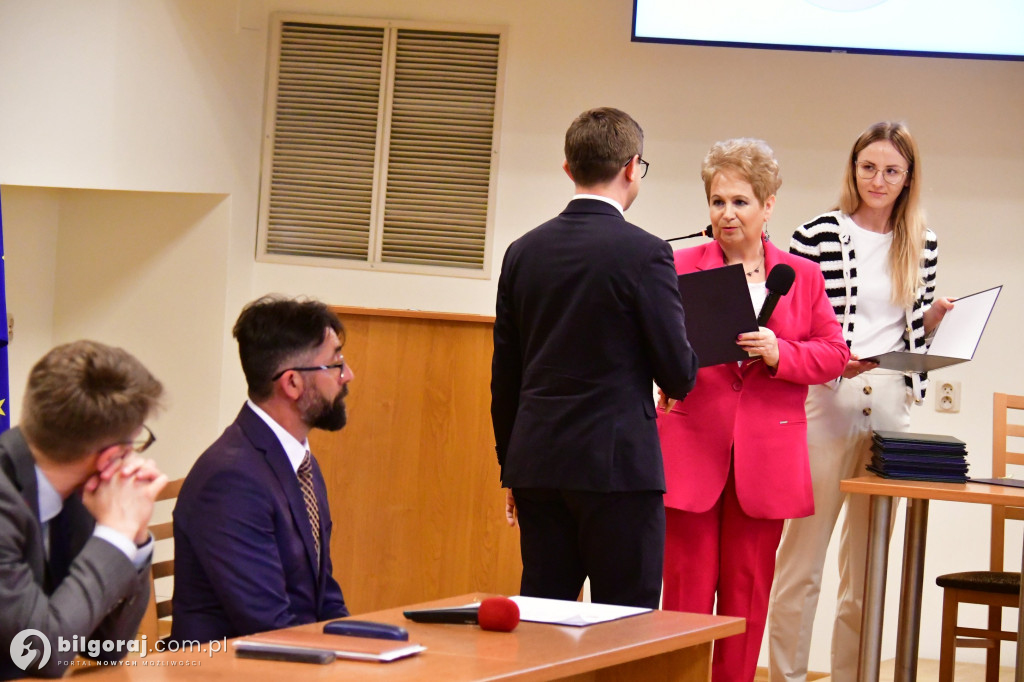 Rada Miasta i burmistrz złożyli ślubowania i wybrali Przewodniczącego