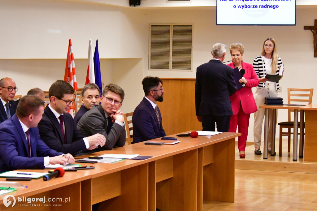 Rada Miasta i burmistrz złożyli ślubowania i wybrali Przewodniczącego