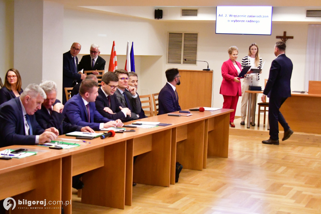 Rada Miasta i burmistrz złożyli ślubowania i wybrali Przewodniczącego