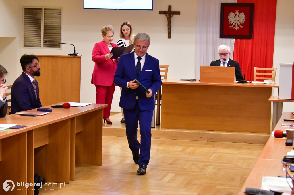 Rada Miasta i burmistrz złożyli ślubowania i wybrali Przewodniczącego