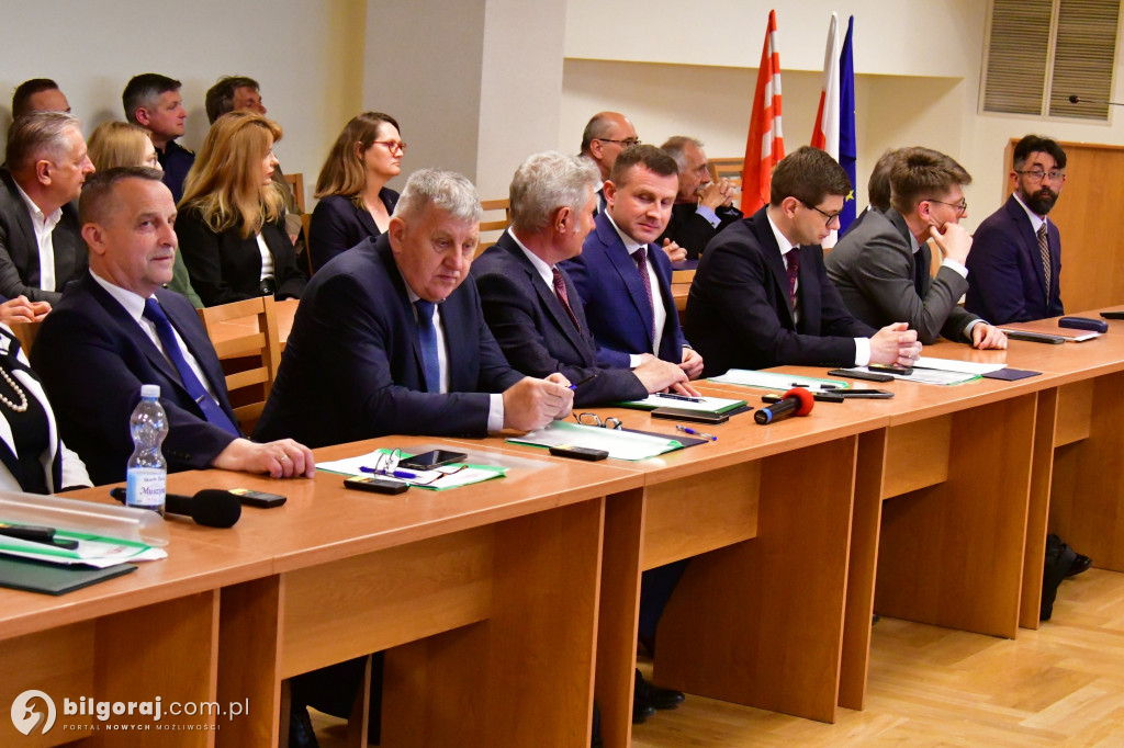 Rada Miasta i burmistrz złożyli ślubowania i wybrali Przewodniczącego