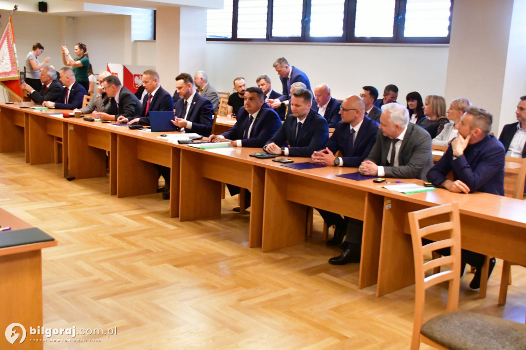 Rada Miasta i burmistrz złożyli ślubowania i wybrali Przewodniczącego