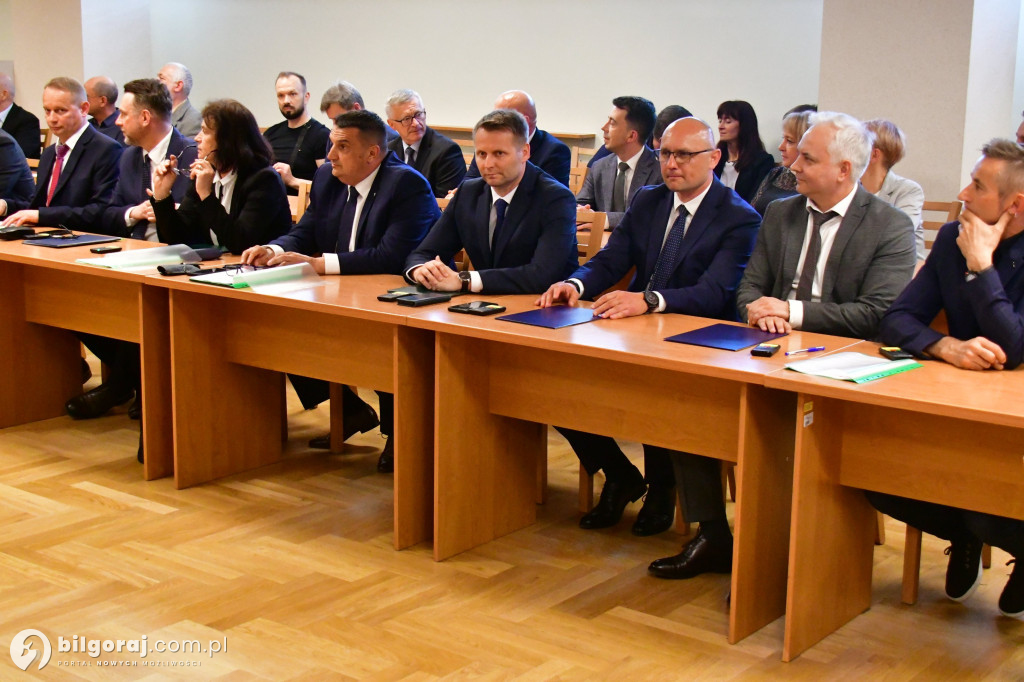Rada Miasta i burmistrz złożyli ślubowania i wybrali Przewodniczącego
