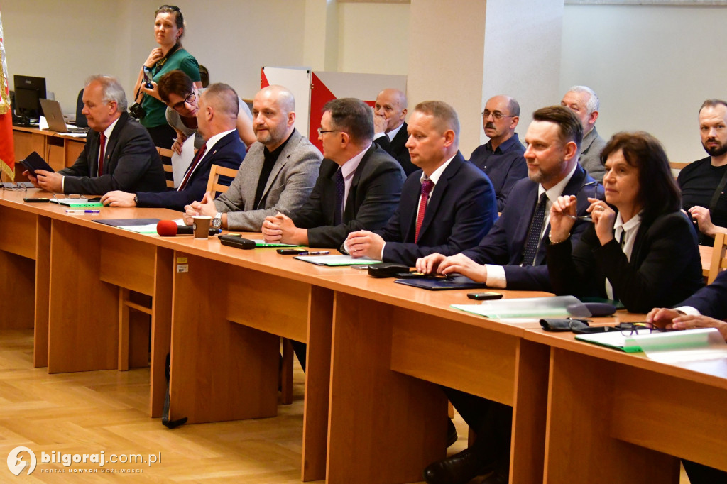 Rada Miasta i burmistrz złożyli ślubowania i wybrali Przewodniczącego