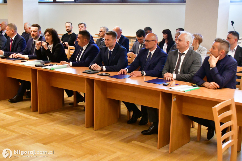 Rada Miasta i burmistrz złożyli ślubowania i wybrali Przewodniczącego