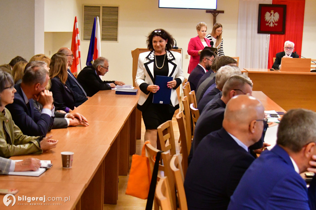 Rada Miasta i burmistrz złożyli ślubowania i wybrali Przewodniczącego