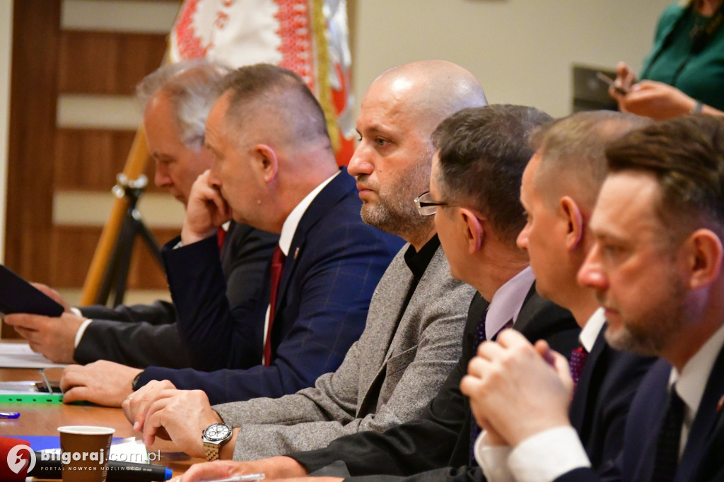 Rada Miasta i burmistrz złożyli ślubowania i wybrali Przewodniczącego