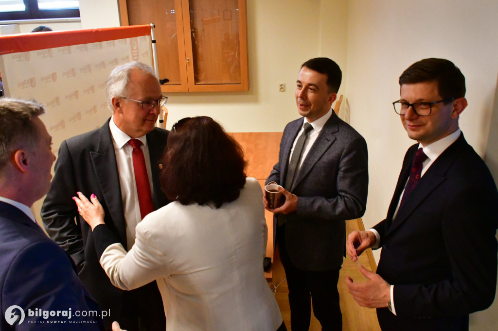 Rada Miasta i burmistrz złożyli ślubowania i wybrali Przewodniczącego