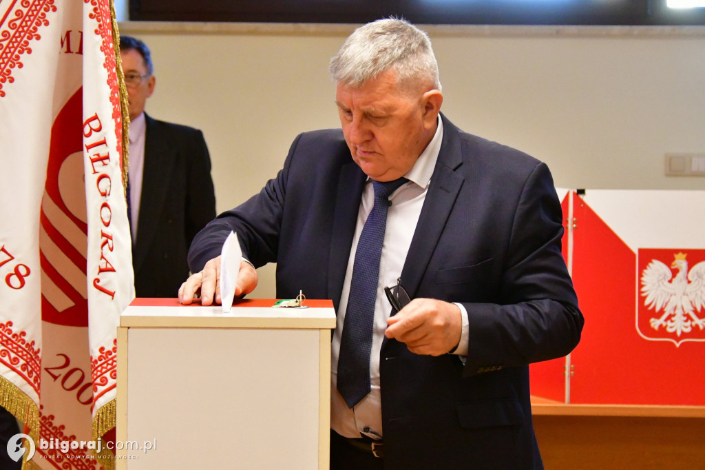 Rada Miasta i burmistrz złożyli ślubowania i wybrali Przewodniczącego
