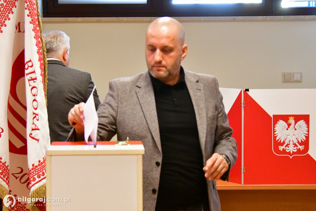 Rada Miasta i burmistrz złożyli ślubowania i wybrali Przewodniczącego