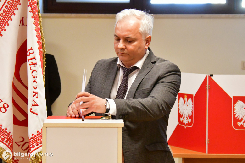 Rada Miasta i burmistrz złożyli ślubowania i wybrali Przewodniczącego
