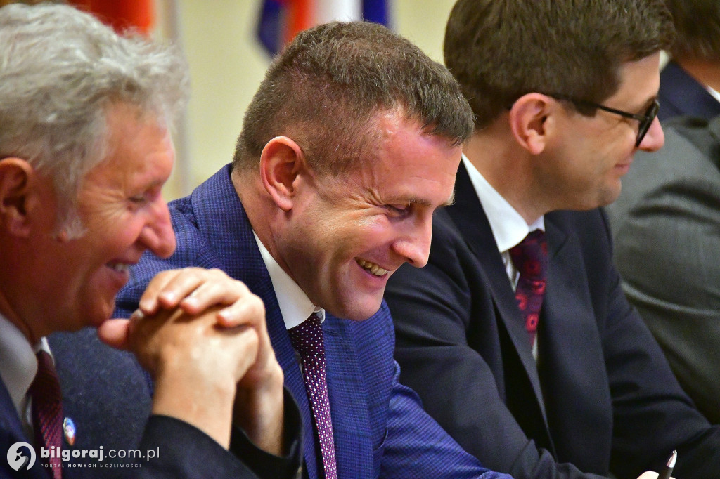 Rada Miasta i burmistrz złożyli ślubowania i wybrali Przewodniczącego