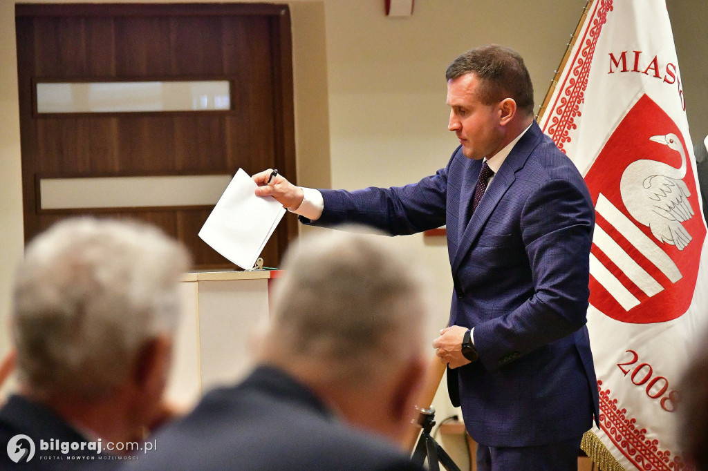 Rada Miasta i burmistrz złożyli ślubowania i wybrali Przewodniczącego