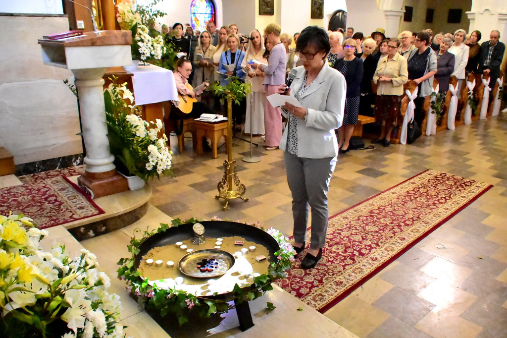 Biłgoraj: Uroczysta Wigilia Zesłania Ducha Świętego w kościele św. Jerzego